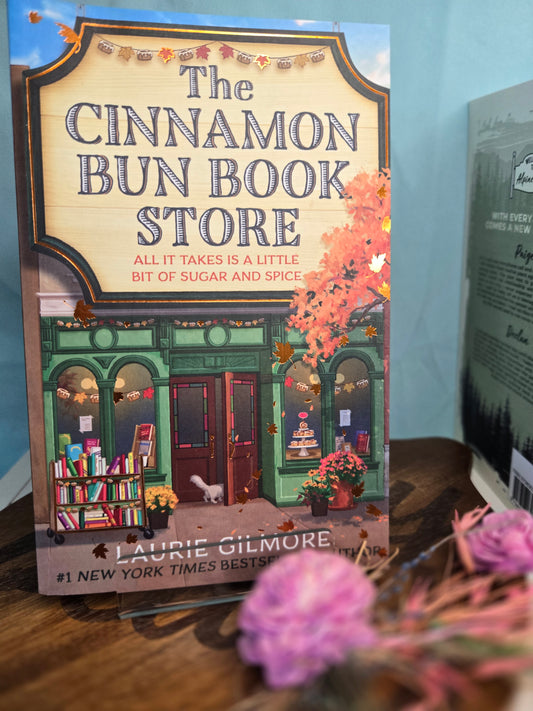 The Cinnamon Bun Book Store (Book #2) by Laurie Gilmore