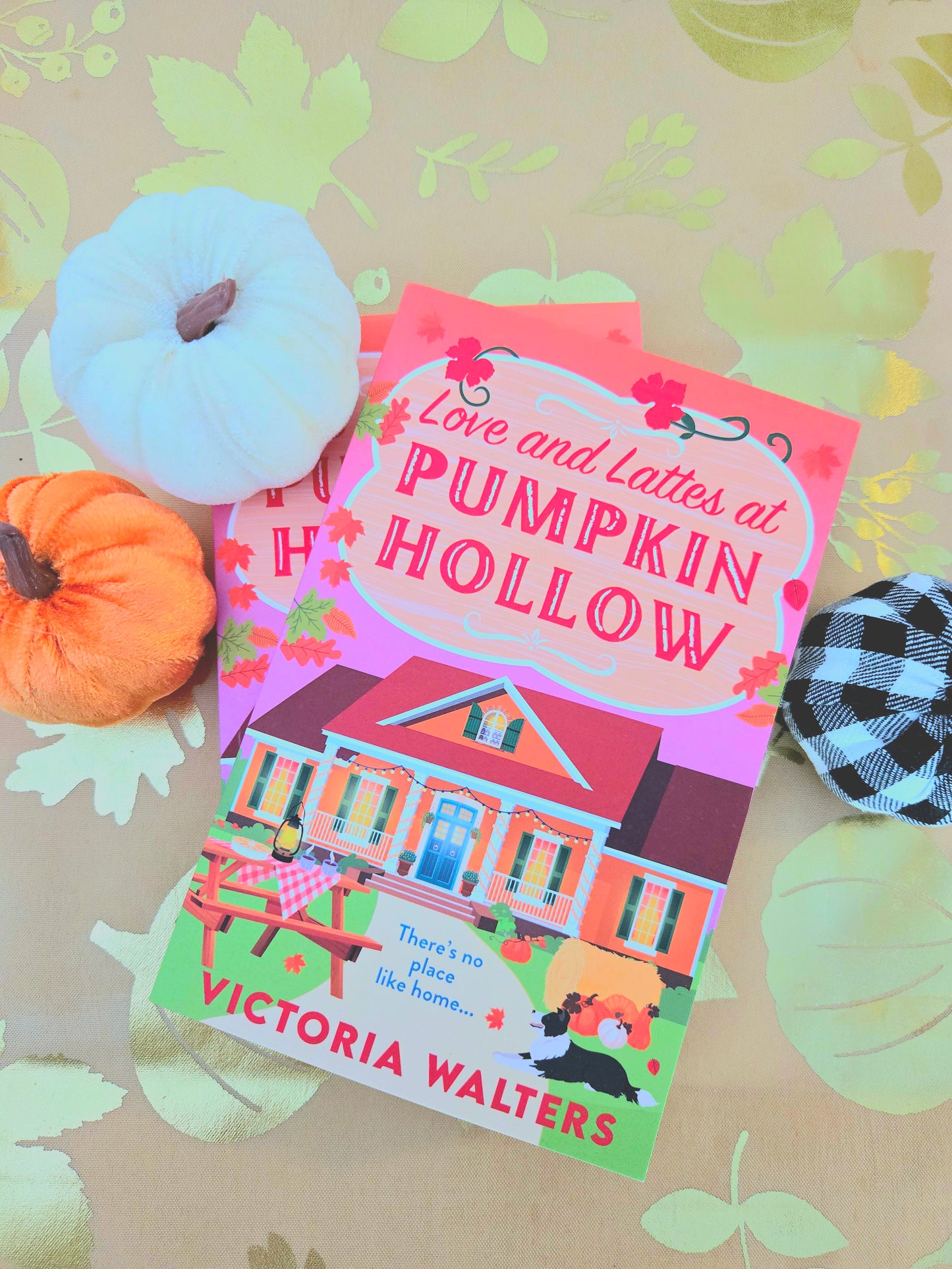 Love and Lattes at Pumpkin Hollow by Victoria Walters